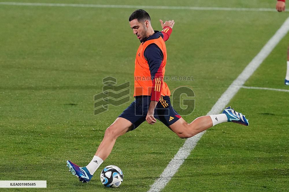 National Football Team Training - Spain