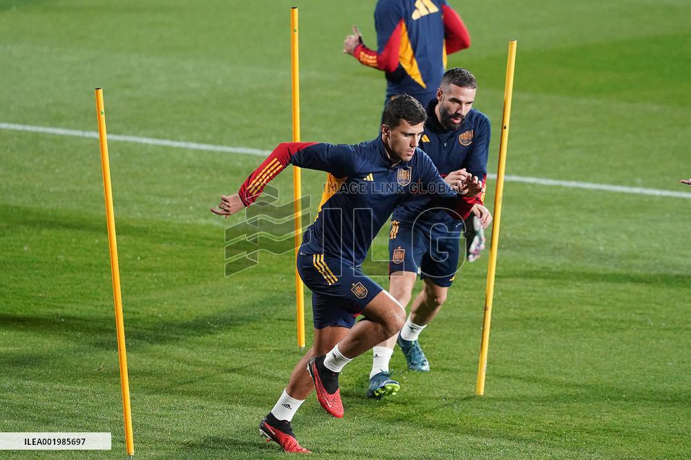 National Football Team Training - Spain