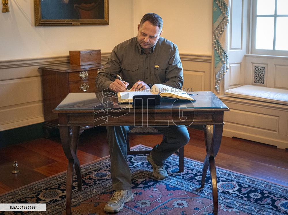 Blinken Promises Ukraine Support for Winter - Washington