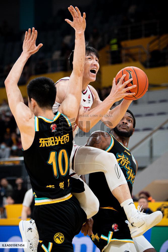 (SP)CHINA-HANGZHOU-BASKETBALL-CBA LEAGUE-ZJ LIONS VS ZJ GOLDEN BULLS (CN)