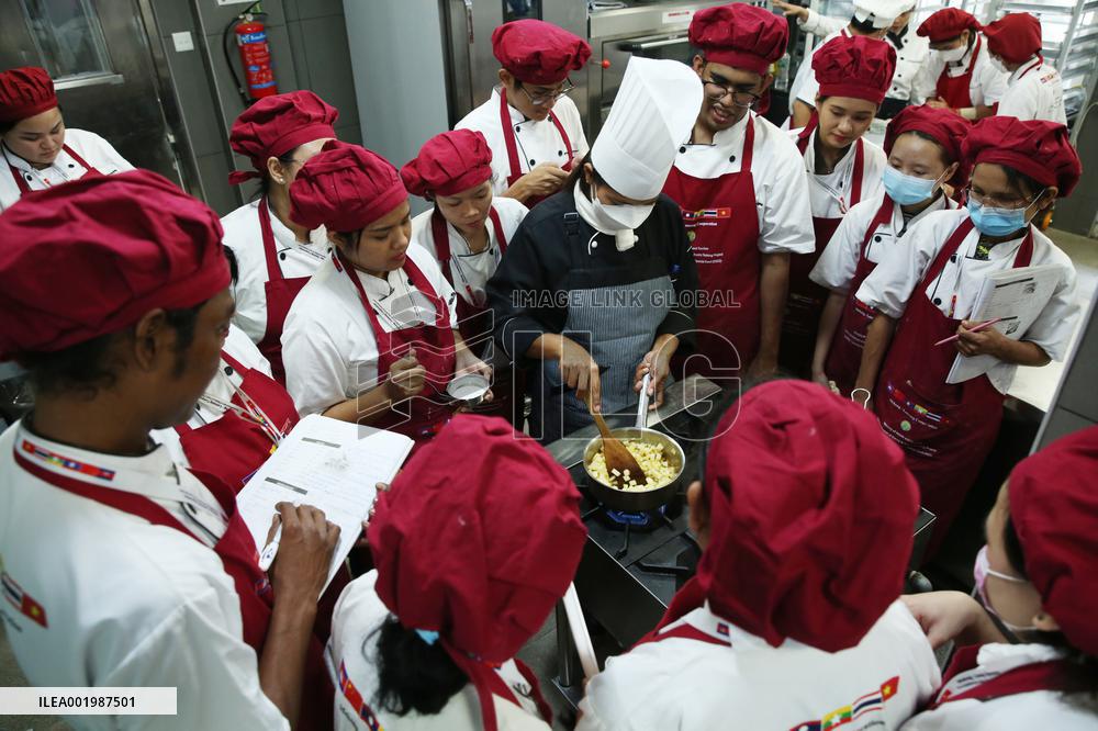 MYANMAR-YANGON-LMC-BAKERY TRAINING COURSE