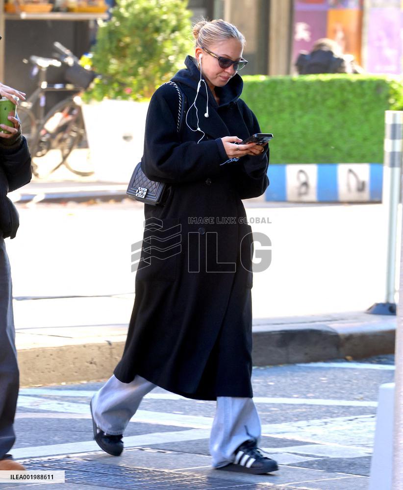 Lila Grace Moss out in New York