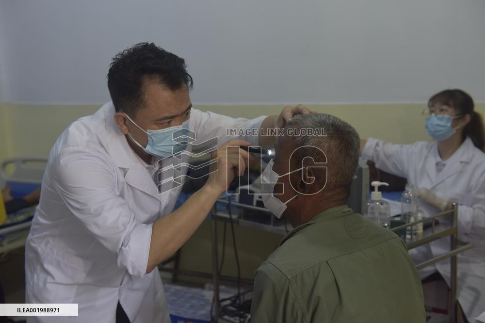 CAMBODIA-PREY VENG-CHINESE DOCTORS-CATARACT SURGERIES