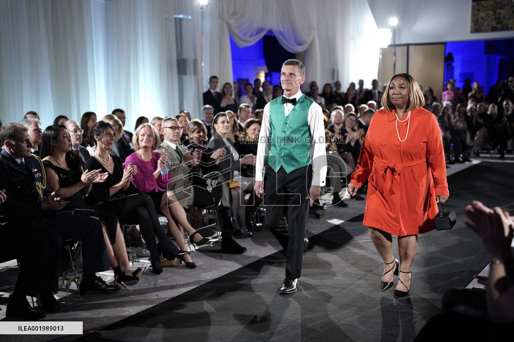 Fashion show featuring wounded veterans - Washington