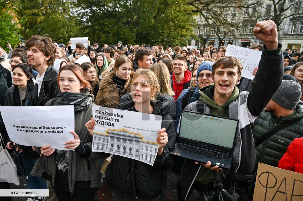 Students of Lviv Polytechnic hold rally against Iryna Farion