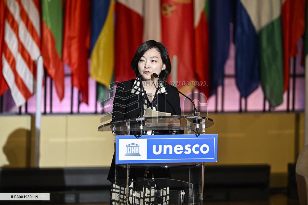 K-Pop Boy Band Seventeen At The UNESCO - Paris