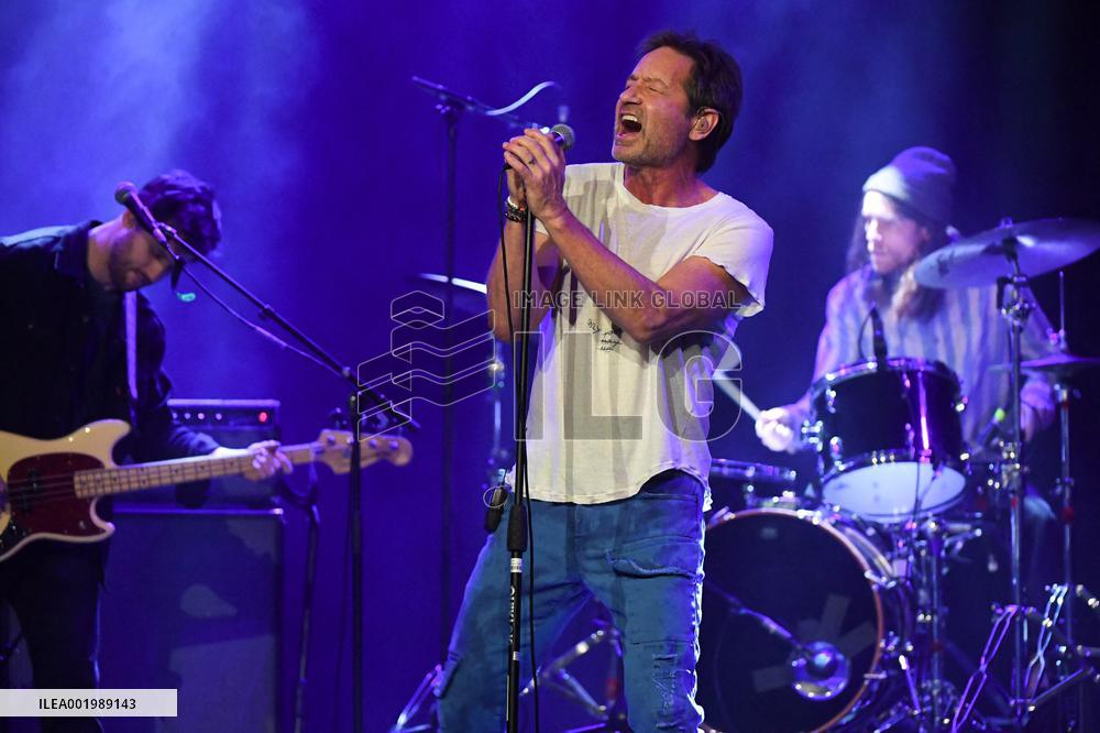 David Duchovny Live - Paris