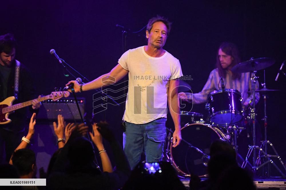 David Duchovny Live - Paris