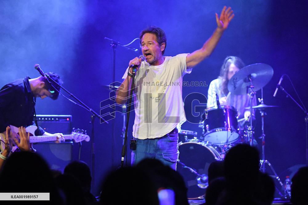 David Duchovny Live - Paris