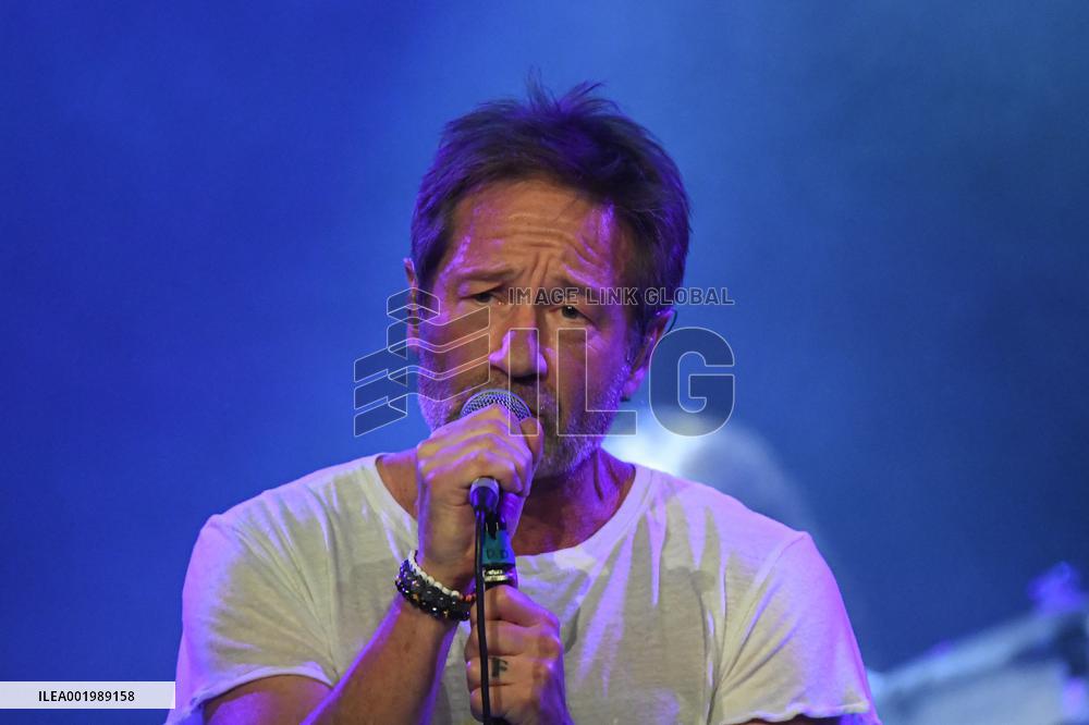 David Duchovny Live - Paris
