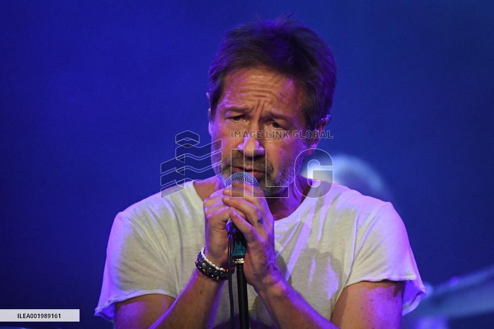 David Duchovny Live - Paris