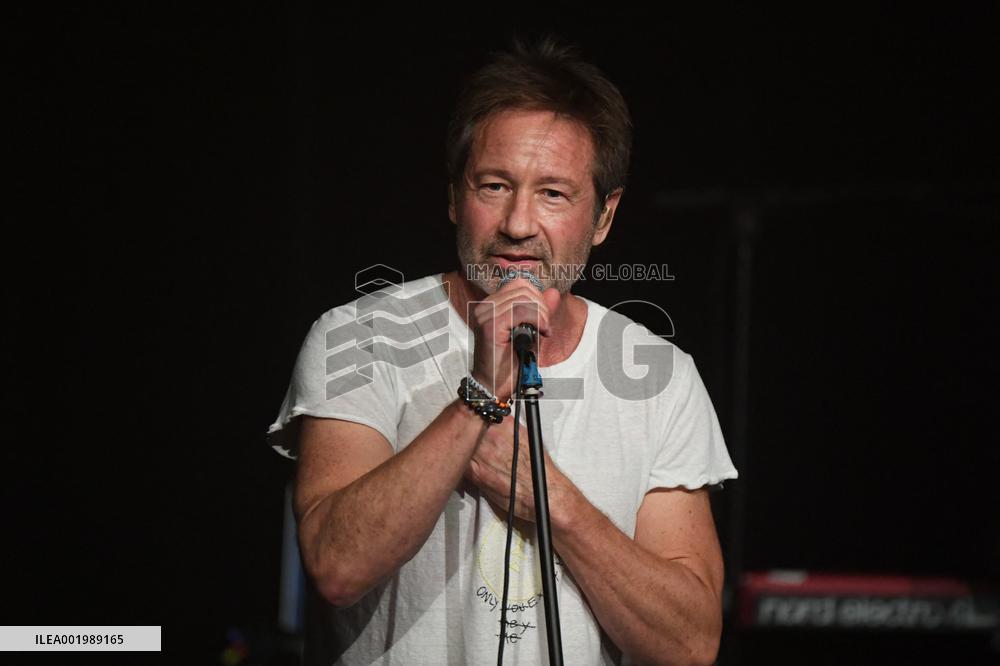 David Duchovny Live - Paris