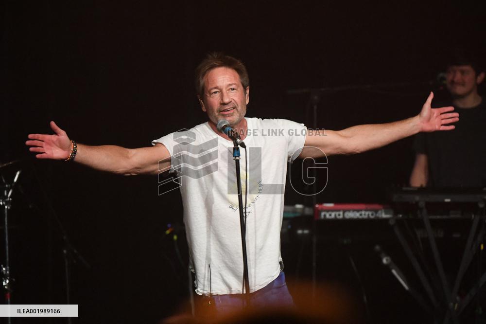 David Duchovny Live - Paris