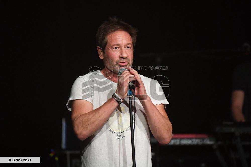 David Duchovny Live - Paris