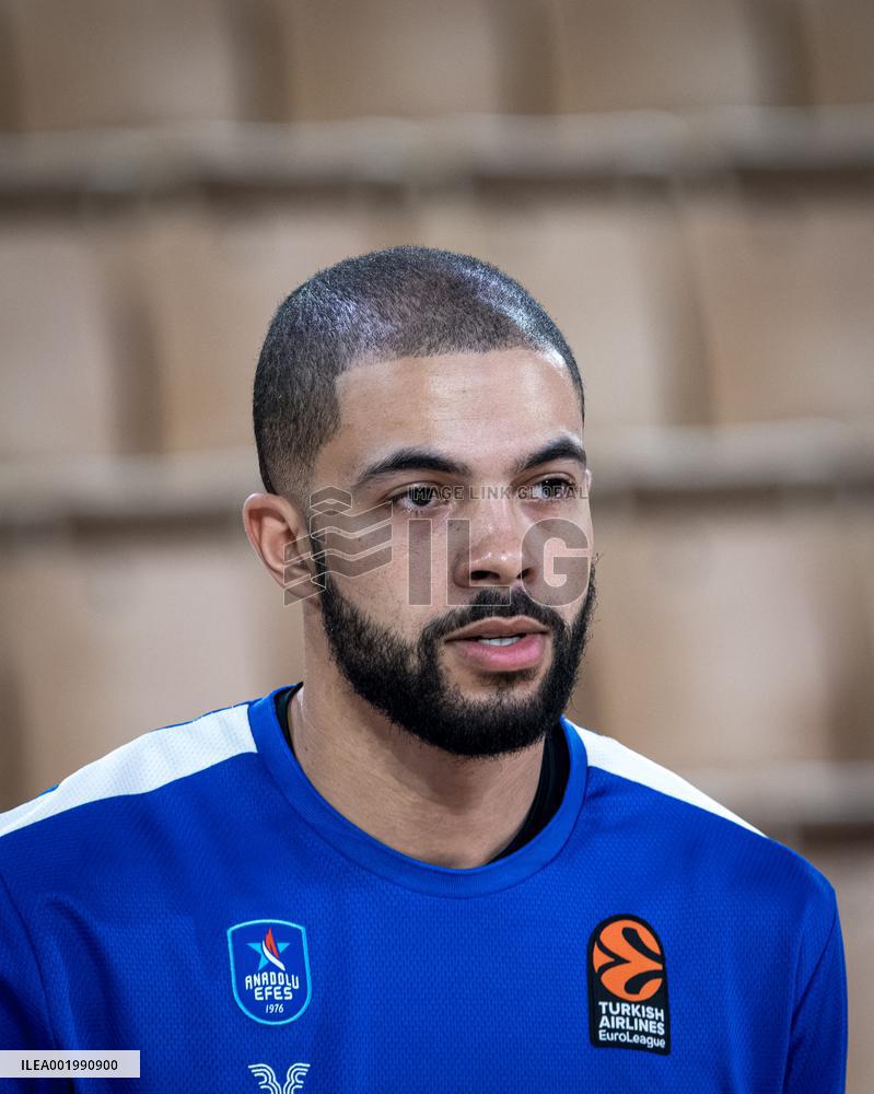 EuroLeague - AS Monaco v Efes Anadolu Istanbul