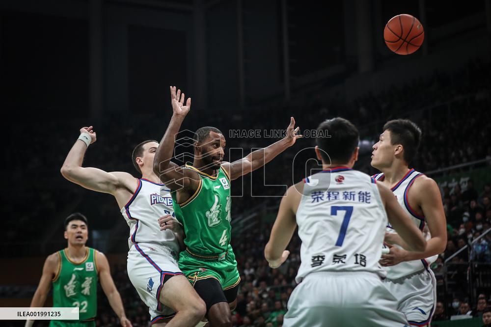 (SP)CHINA-SHENYANG-BASKETBALL-CBA LEAGUE-TIANJIN VS LIAONING (CN)