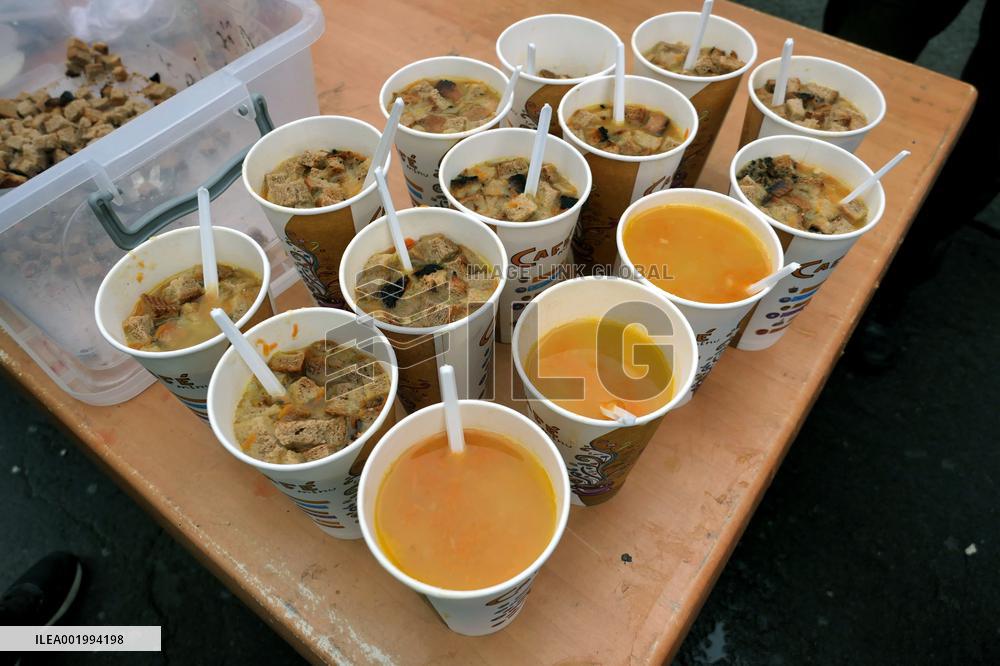 Volunteers distribute food to needy in Odesa