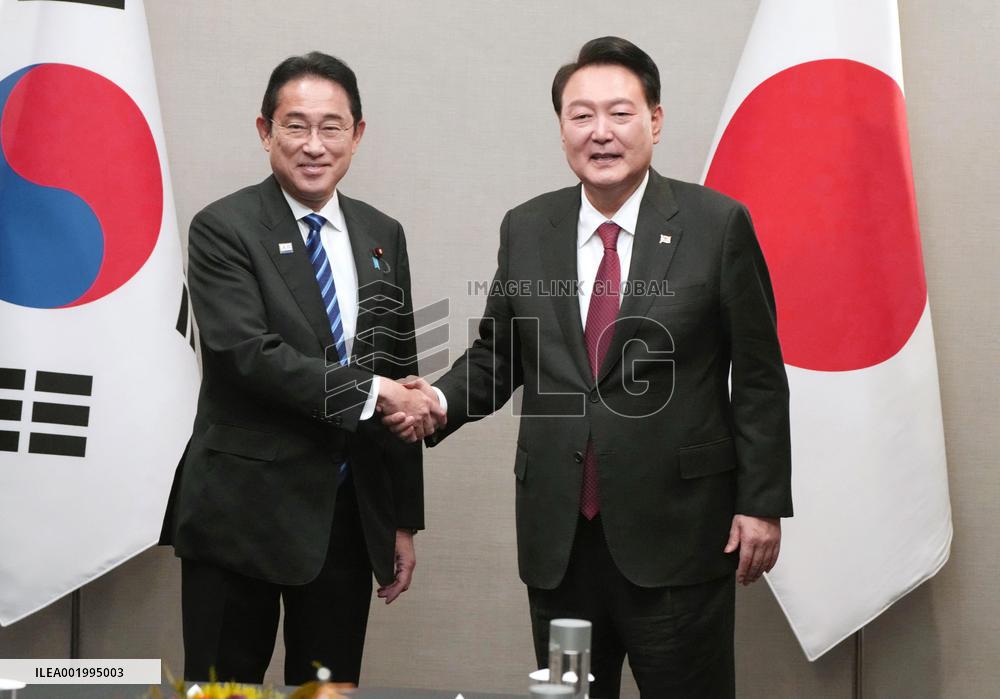 Japan-S. Korea leaders' talks