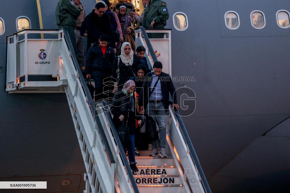 Spanish Nationals Arrives From Gaza - Madrid