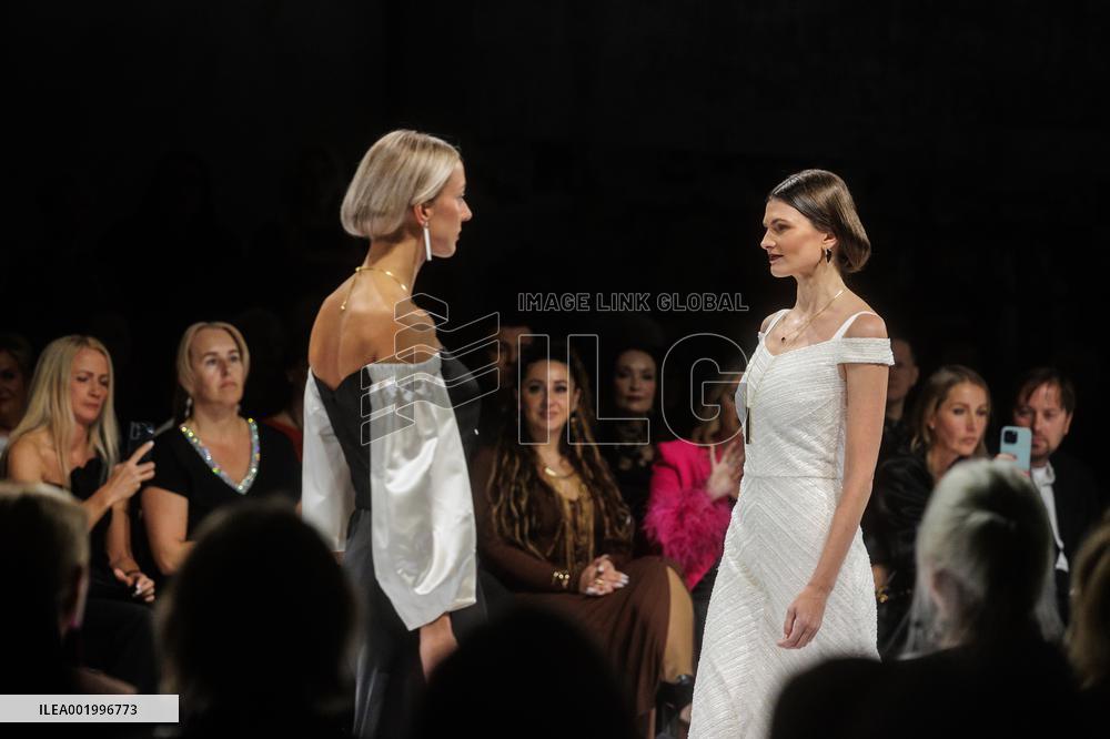 Fashion show by Tiina Talumees