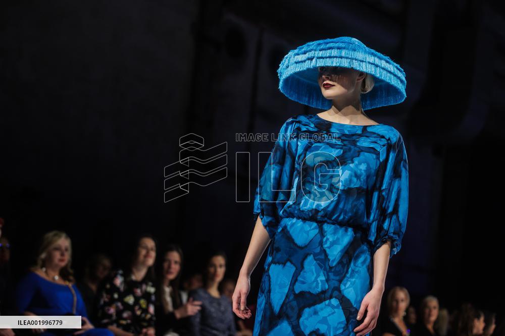 Fashion show by Tiina Talumees