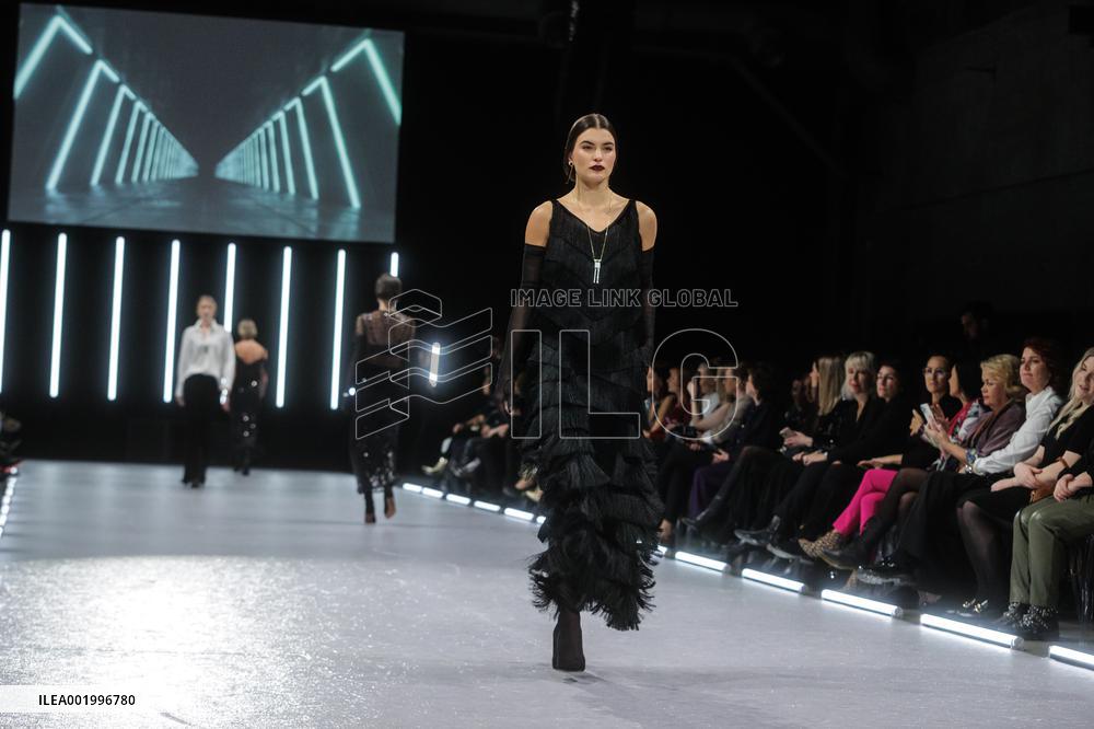 Fashion show by Tiina Talumees