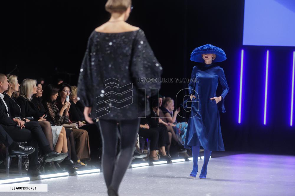 Fashion show by Tiina Talumees