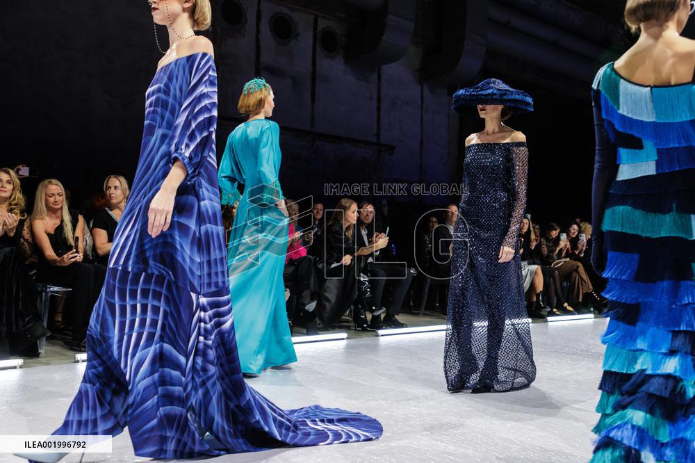 Fashion show by Tiina Talumees