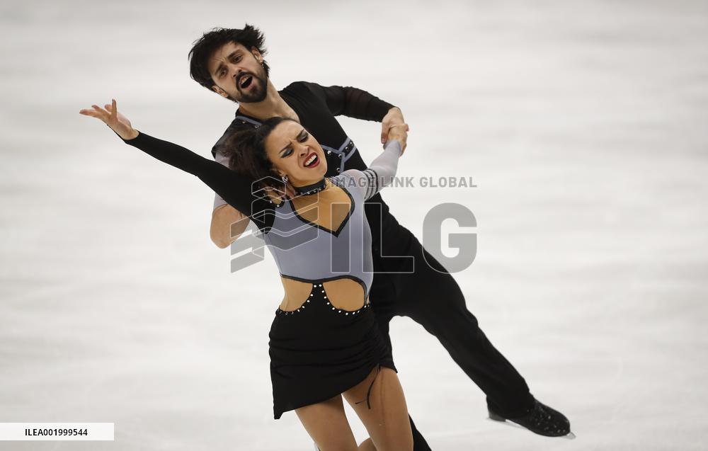 (SP)FINLAND-ESPOO-FIGURE SKATING-ISU GRAND PRIX-ICE DANCE-RHYTHM DANCE