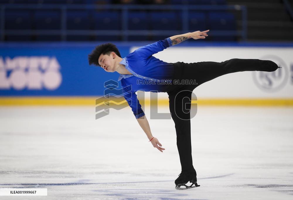 (SP)FINLAND-ESPOO-FIGURE SKATING-ISU GRAND PRIX-MEN-SHORT PROGRAM