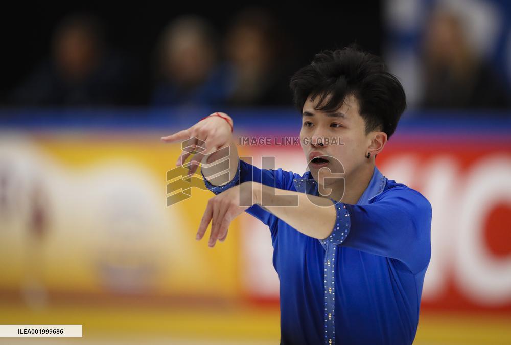 (SP)FINLAND-ESPOO-FIGURE SKATING-ISU GRAND PRIX-MEN-SHORT PROGRAM