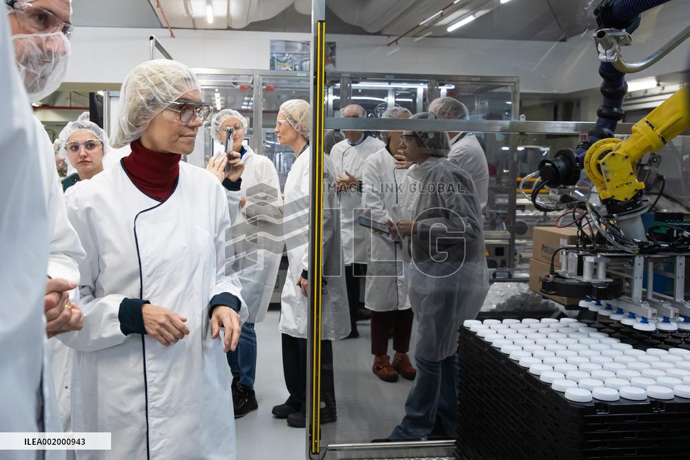 Agnes Pannier-Runacher Visits L'Oreal Factory - Caudry