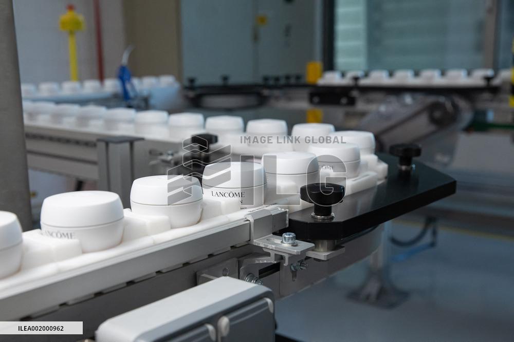 L Oreal Factory In Caudry - France