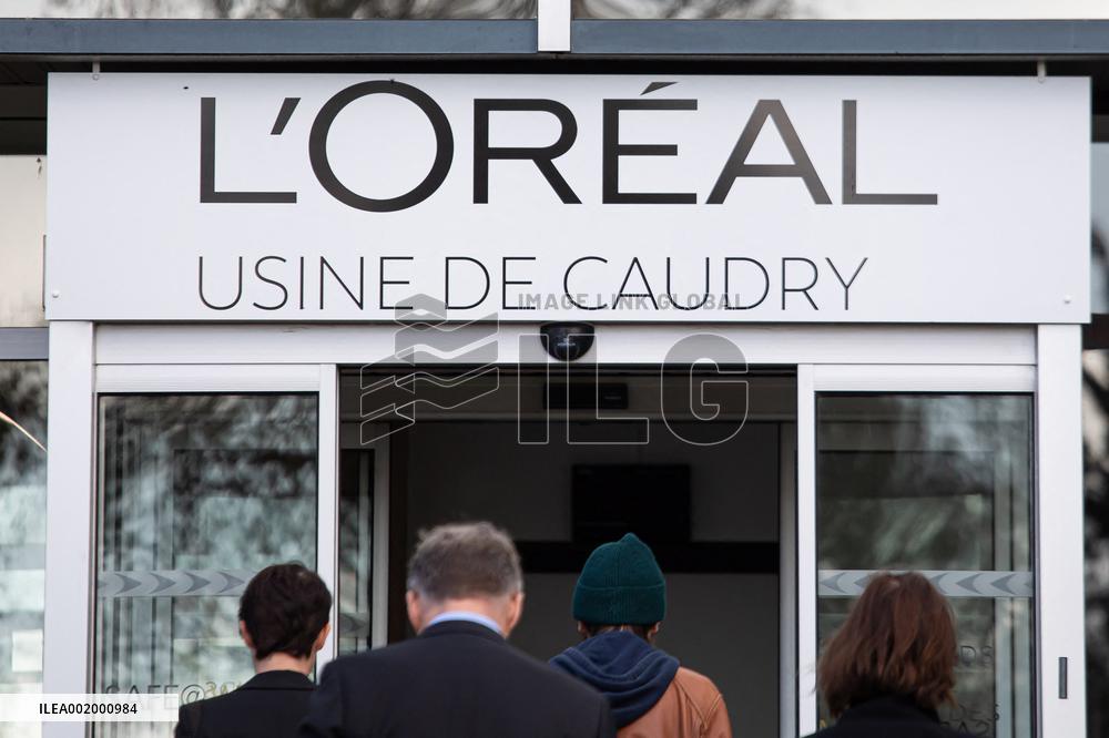 L Oreal Factory In Caudry - France