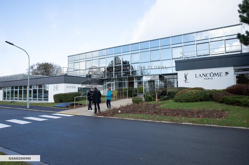 L Oreal Factory In Caudry - France