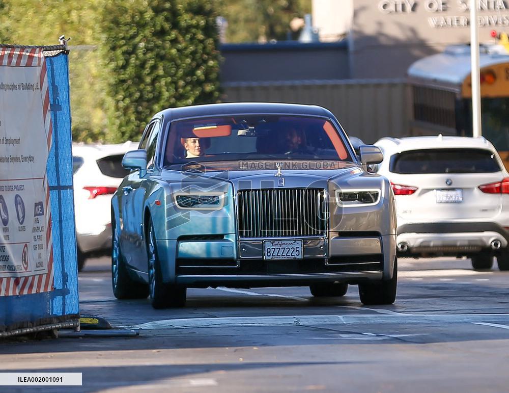 Ben Affleck And Jennifer Lopez Out For A Drive - LA