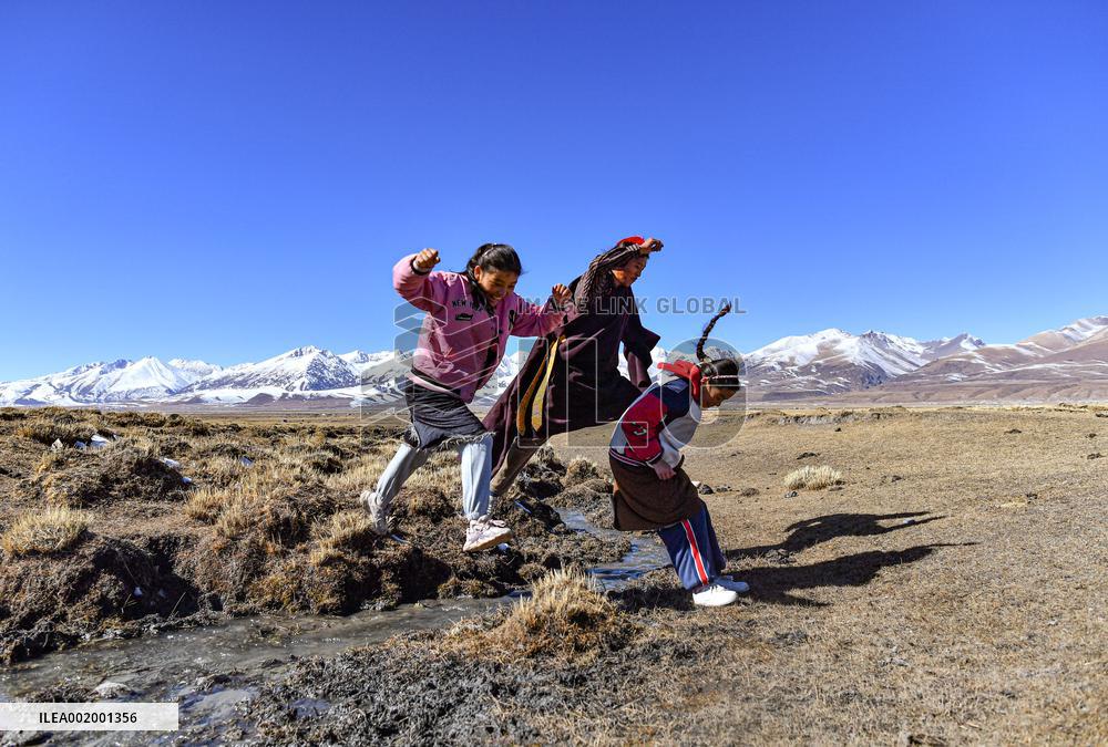 (InTibet)CHINA-XIZANG-DAMXUNG-EDUCATION-SCHOOL LIFE (CN)