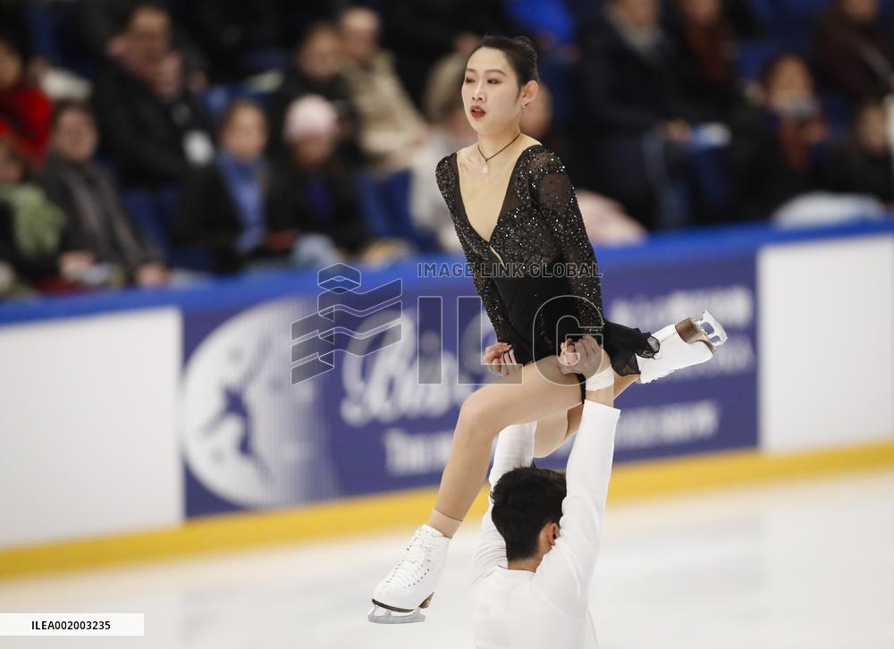 (SP)FINLAND-ESPOO-FIGURE SKATING-ISU GRAND PRIX-PAIRS-FREE SKATING