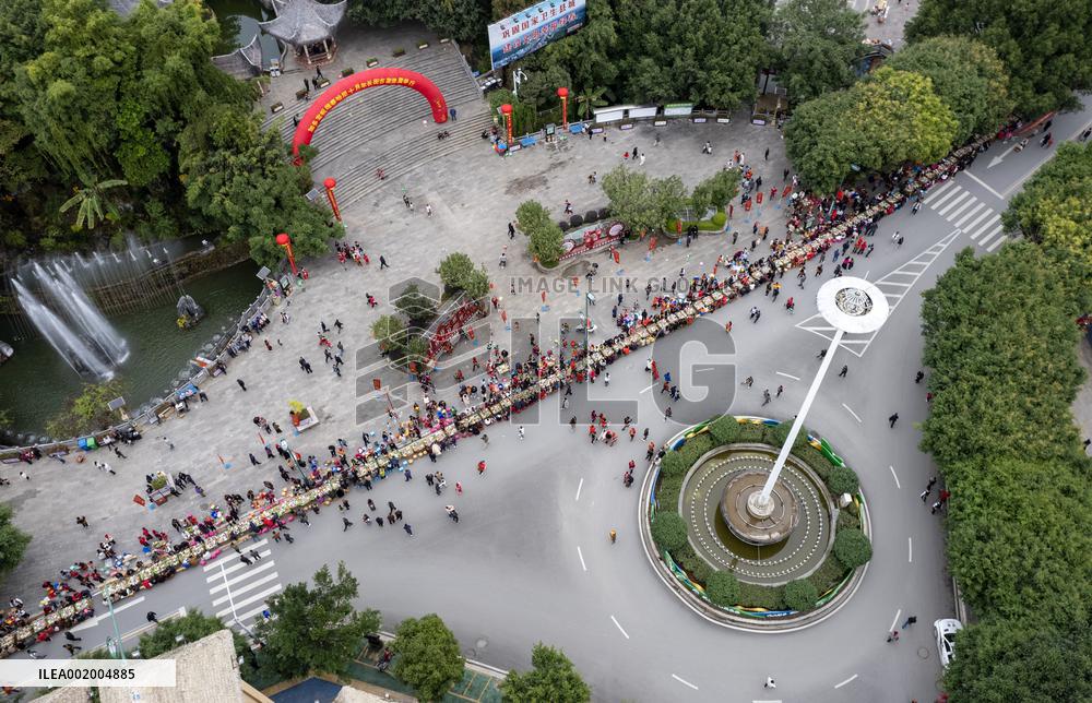 CHINA-YUNNAN-LUCHUN-ETHNIC GROUP-TOURISM FESTIVAL-LONG STREET BANQUET (CN)