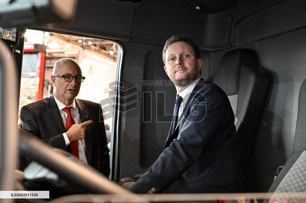 Clement Beaune Visits Solutrans Exhibition - Lyon