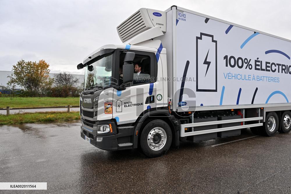 Clement Beaune Visits Solutrans Exhibition - Lyon