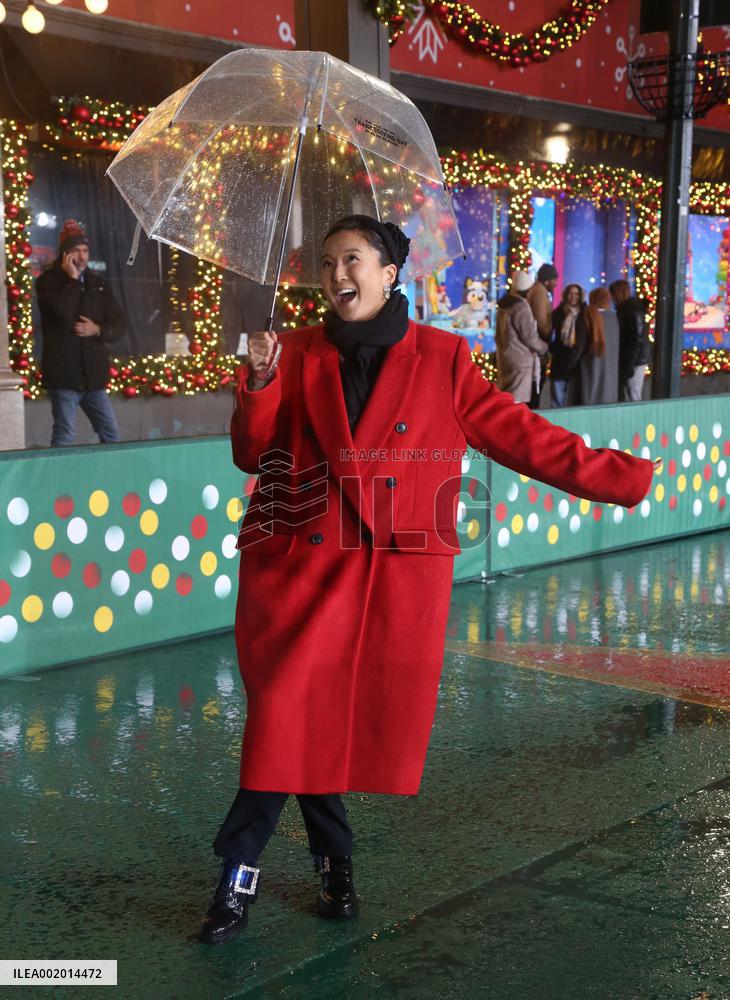 Ashley Park Rehearsing For Macy Parade - NYC