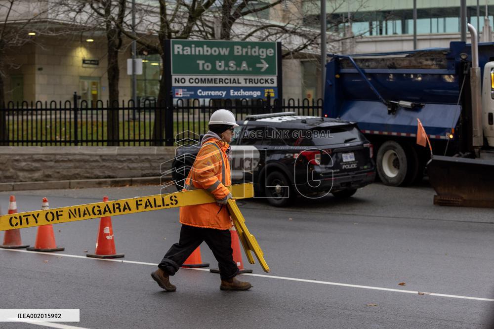 Two Dead After Explosion On Niagara Falls Bridge