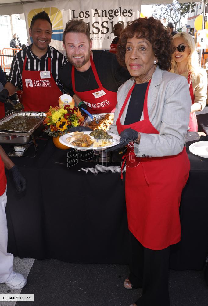 Mission's Celebrity Thanksgiving - LA