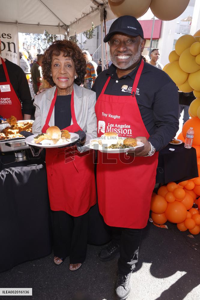 Mission's Celebrity Thanksgiving - LA