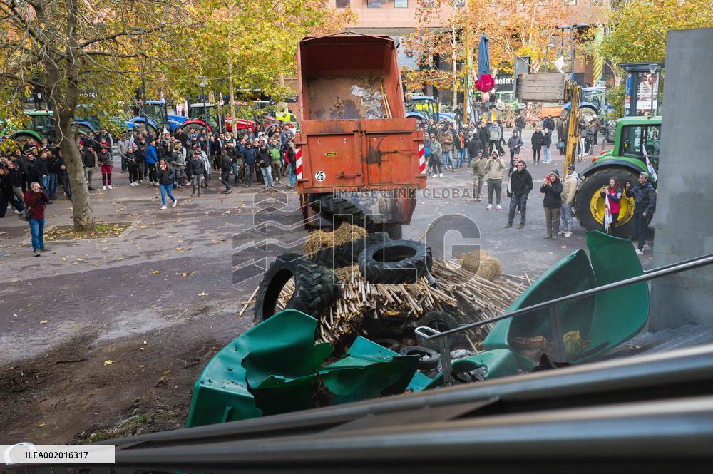 Demonstration By Young Farmers - Toulouse