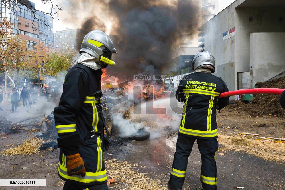 Demonstration By Young Farmers - Toulouse