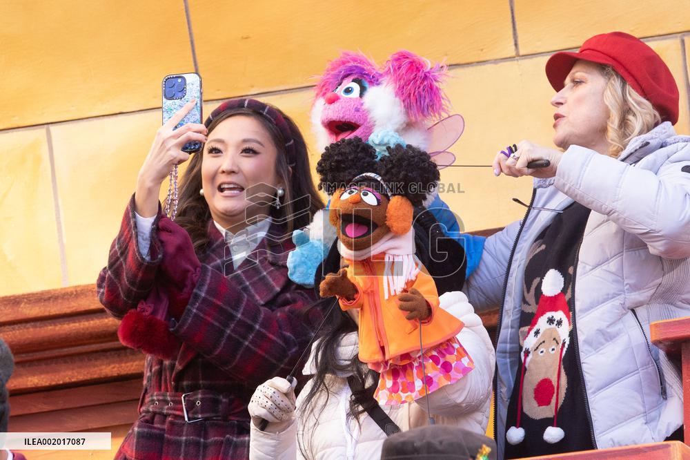 Celebs At Macys Thanksgiving Day Parade - NYC