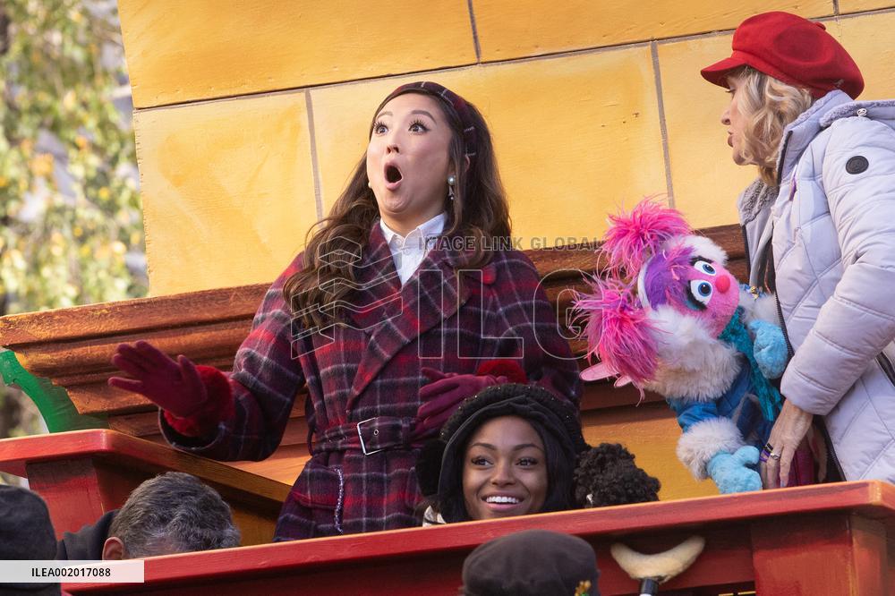 Celebs At Macys Thanksgiving Day Parade - NYC