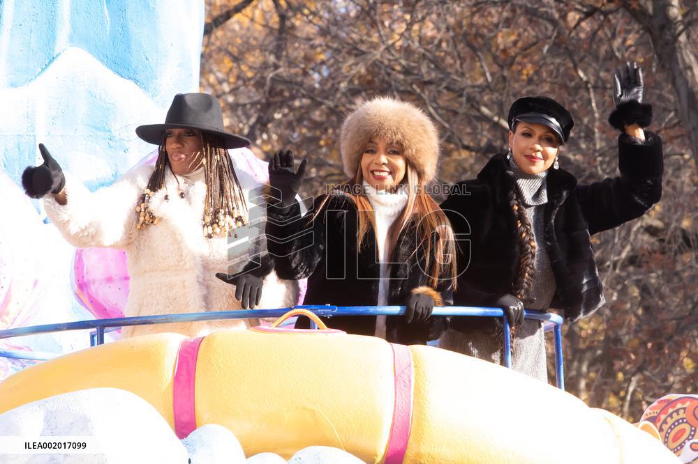 Celebs At Macys Thanksgiving Day Parade - NYC